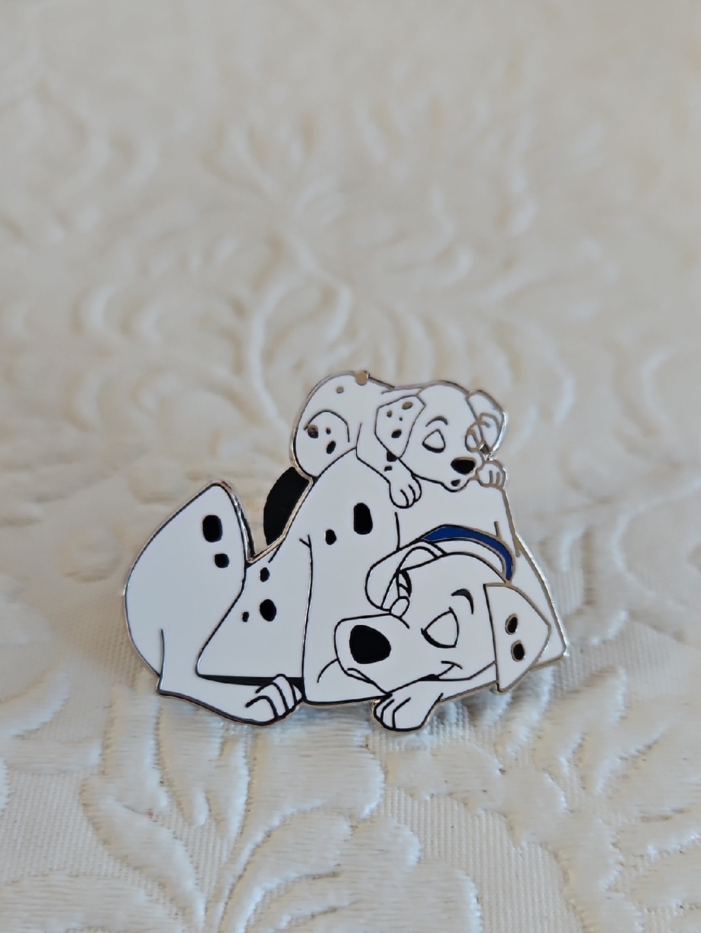 Disney 101 Dalmatians Sweet Dreams Perdita and Puppy Enamel Pin